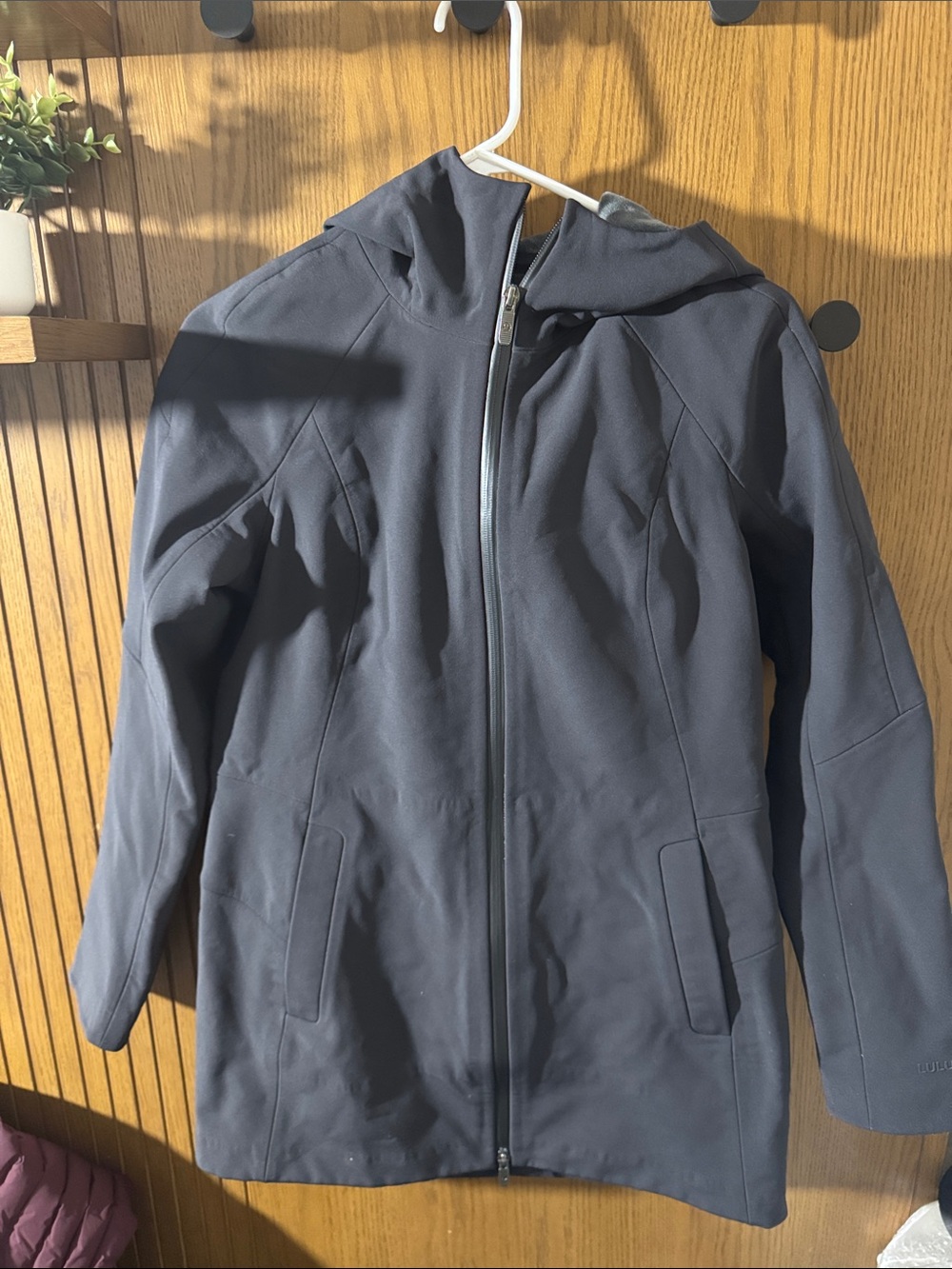lululemon athletica Women's Lightweight Hooded Jacket - Black